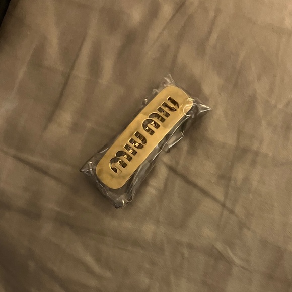 Super Rare Worn Once Authentic Miu Miu Gold Logo Hair Clip main image 4